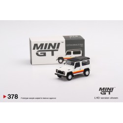 Mini GT Land Rover Defender 90 Wagon White